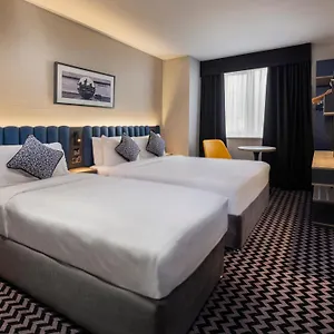 3* Отель Academy Plaza